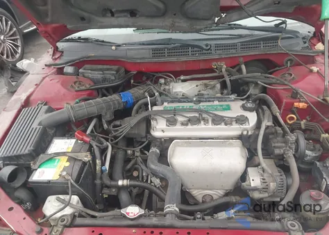 2000 Honda Accord 2.3 Ex from USA, damaged, VIN 1HGCG3274YA032753